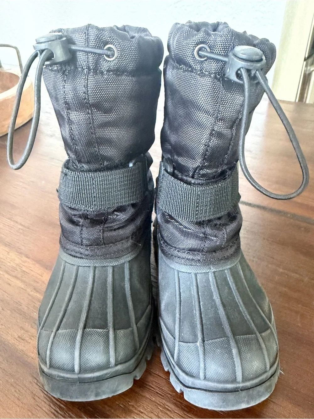 Arctix Waterproof Kids Black Winter Snow Boots Kids Size 9